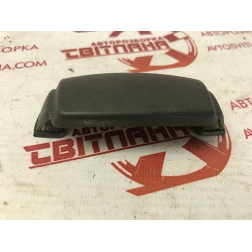 Ручка скла двері багажника Kia Sorento 2002- 817903E000